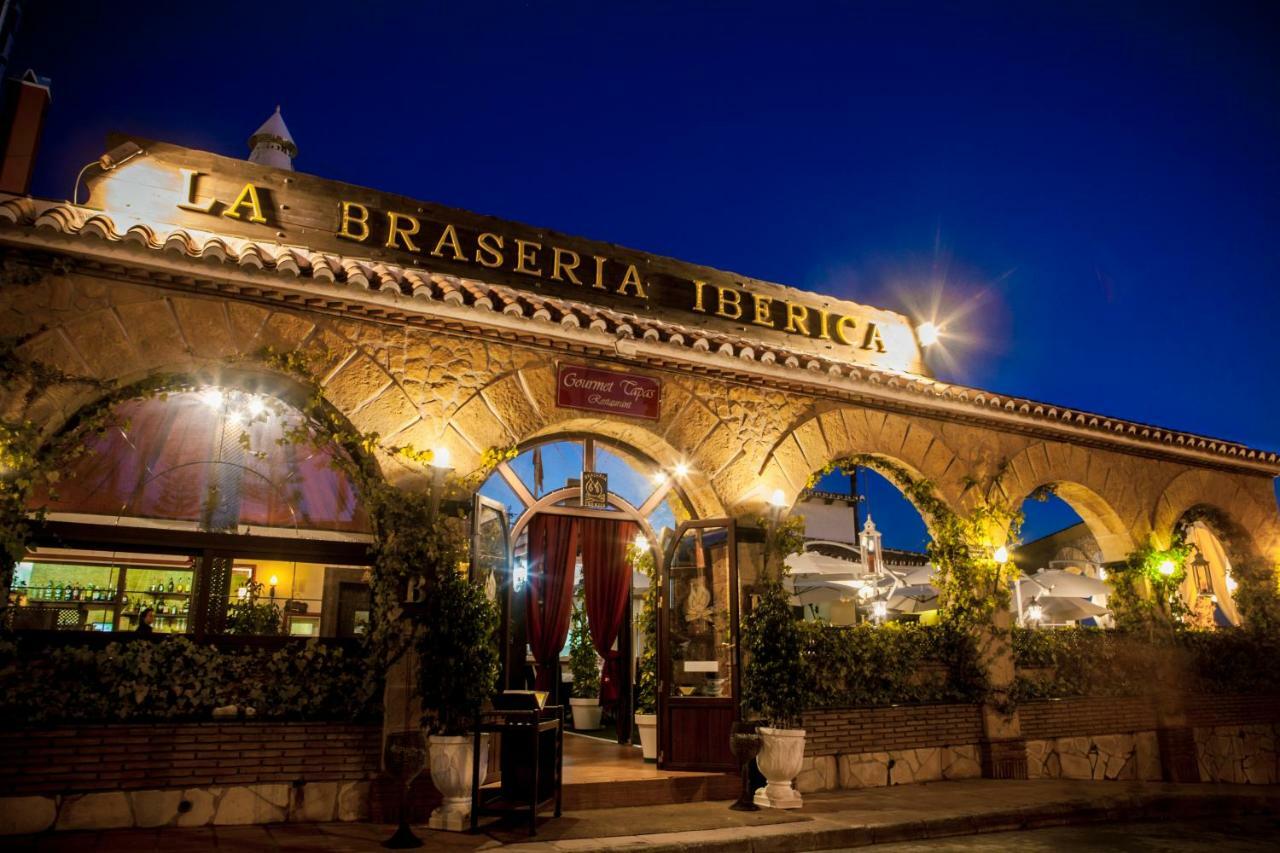 Los Arcos Hotel Nerja Exterior photo